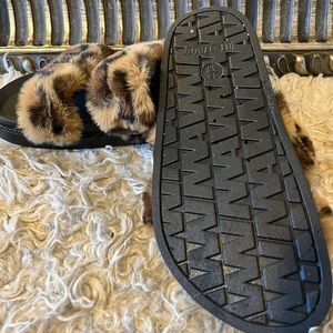 Animal print faux fur slides